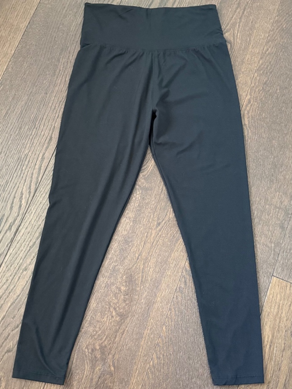 Black High-Waisted Athletic Leggings Size L/XL Soft Stretch Workout Yoga Pants